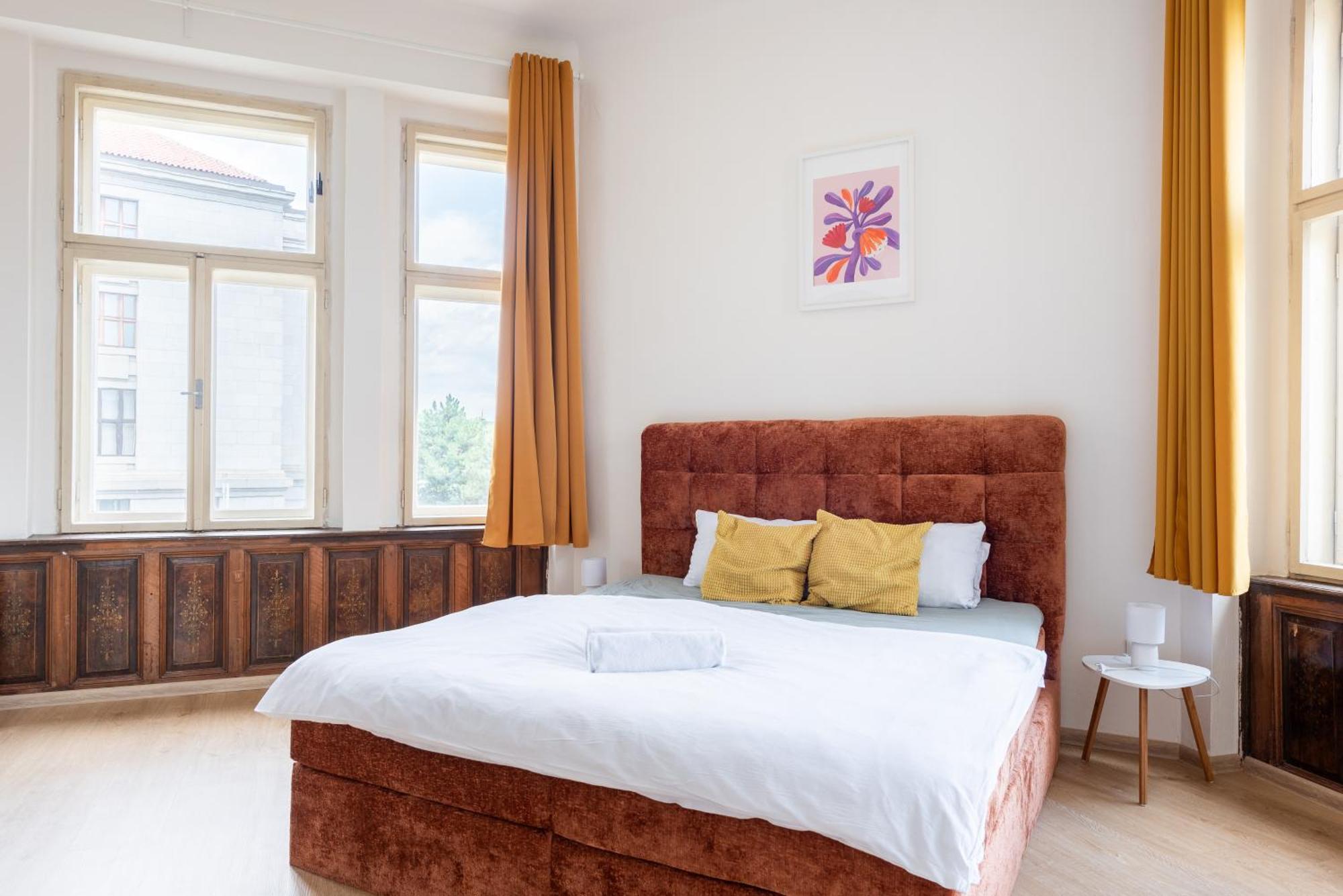 Tesnov Apartment