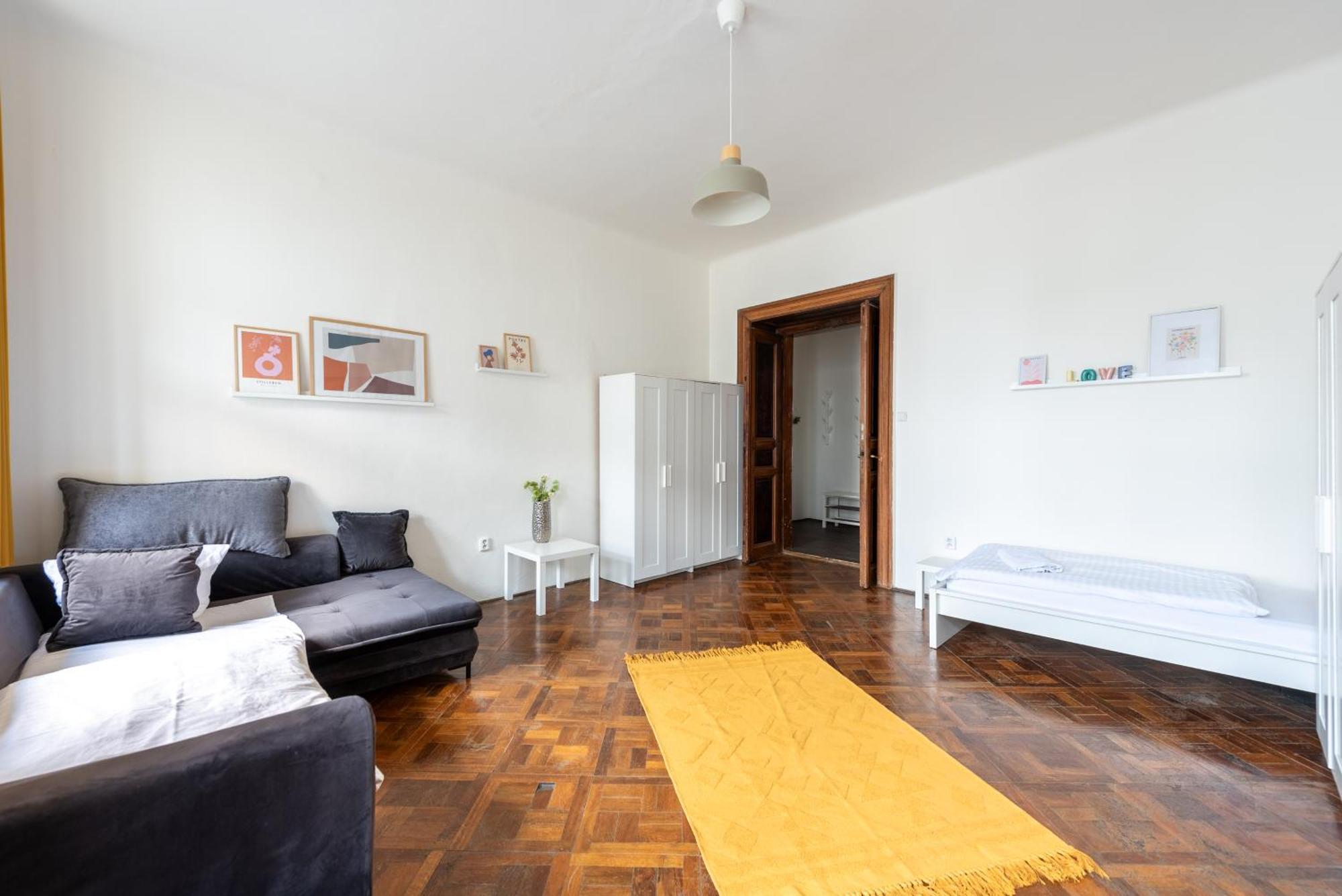 Apartment Tesnov *