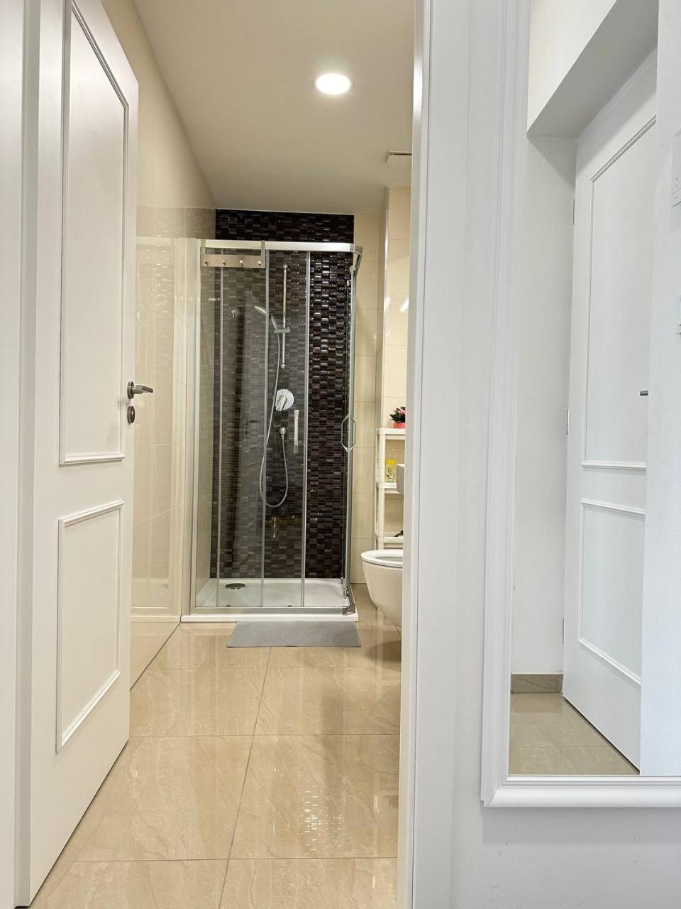 Nice 1 Studio In The Center Of Apartment *