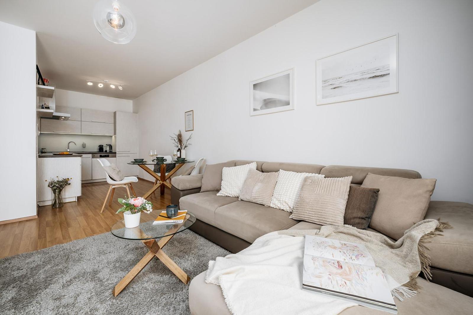 Lejlighed Days - Bright - Balcony - Private Parking