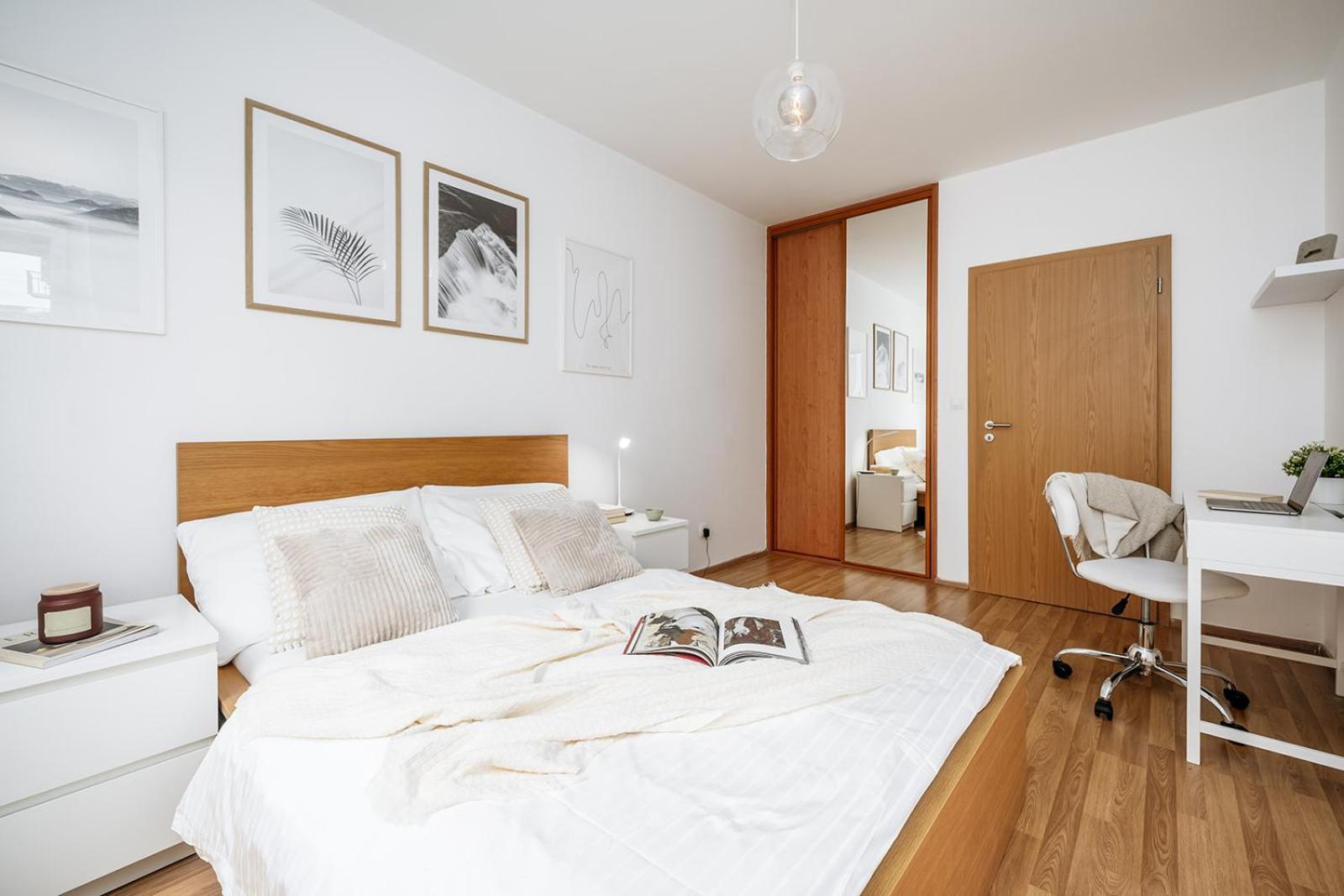 Lejlighed Days - Bright - Balcony - Private Parking *