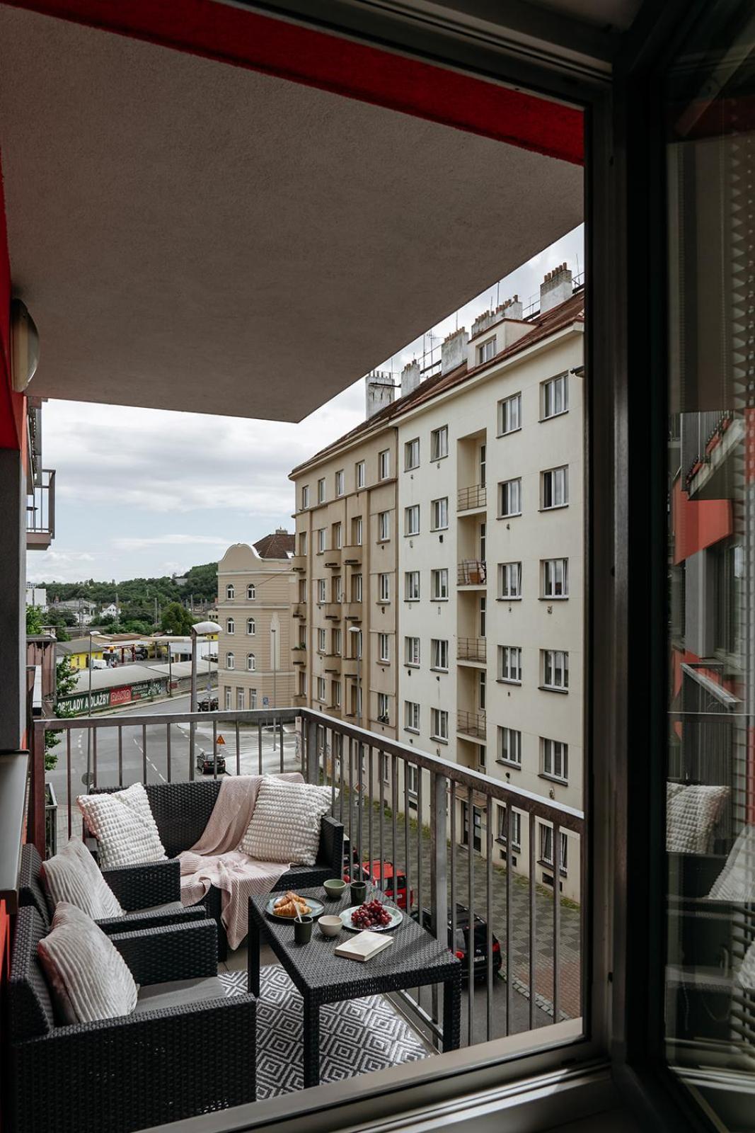 Days - Bright - Balcony - Private Parking Lejlighed *