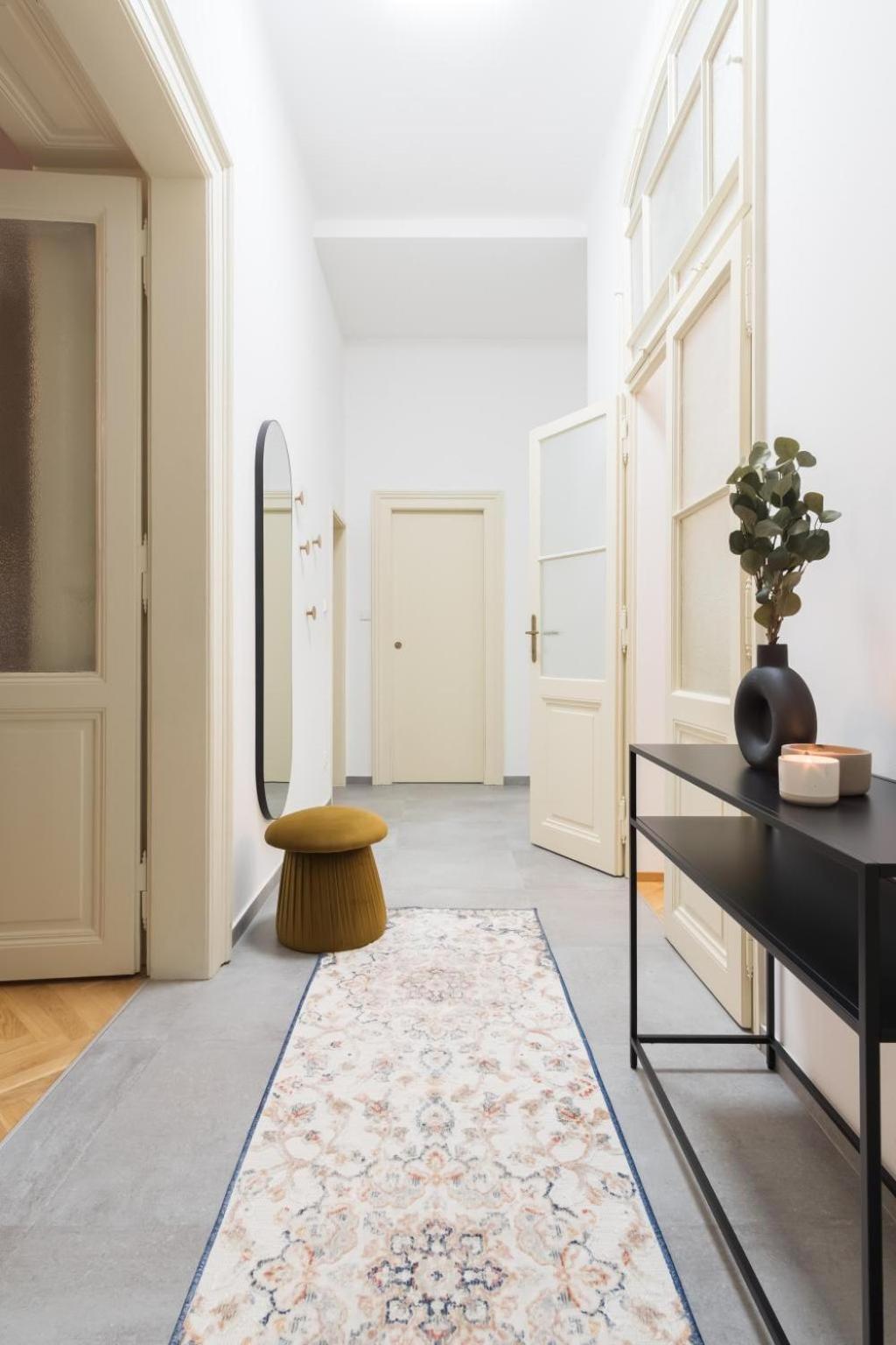Stru House By Days - Luxurious Next To National Theatre Lägenhet