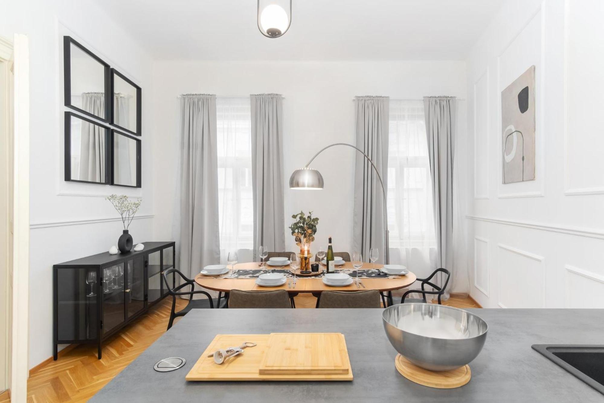 Lägenhet Stru House By Days - Luxurious Next To National Theatre *