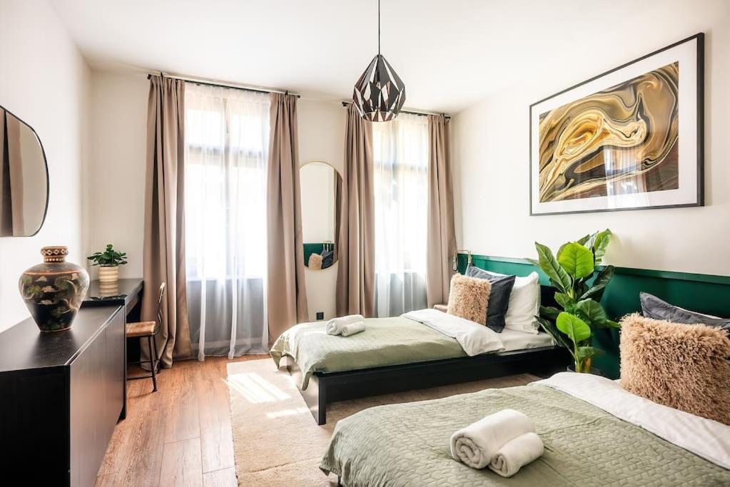 Tower Old Town Lux 4br & 3bath Terrace * Prag
