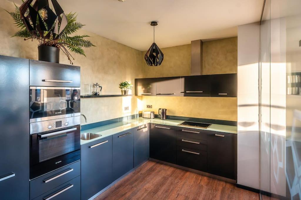 Lejlighed Tower Old Town Lux 4br & 3bath Terrace