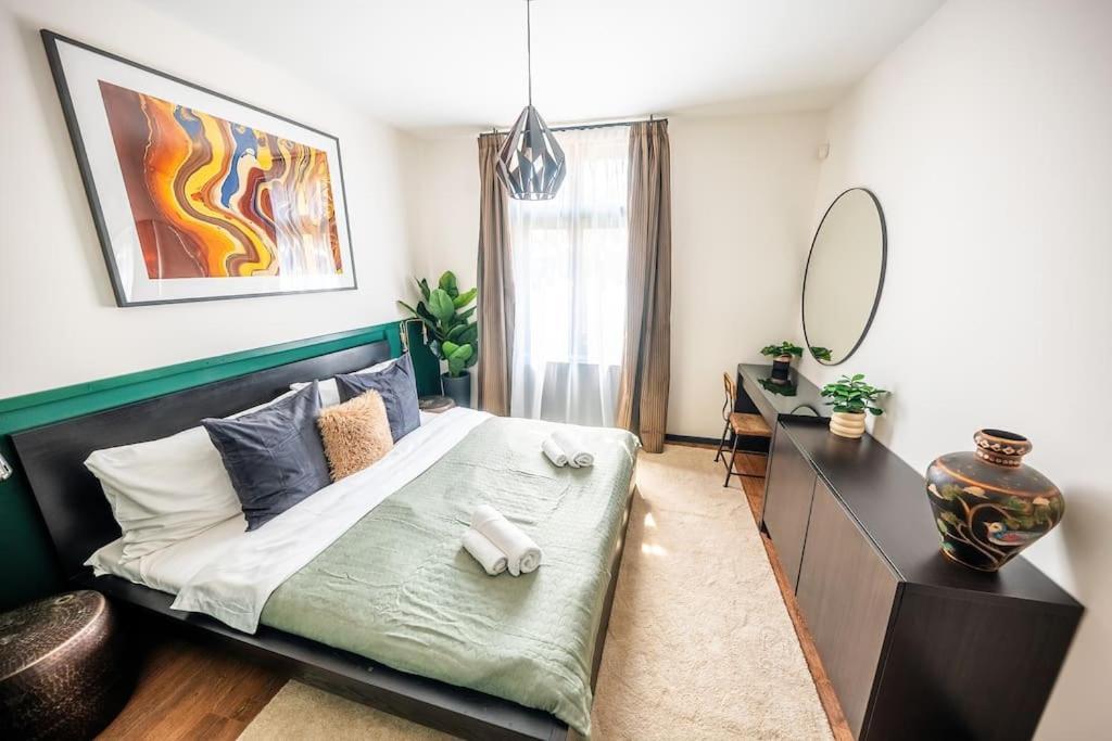 Tower Old Town Lux 4br & 3bath Terrace Lejlighed *