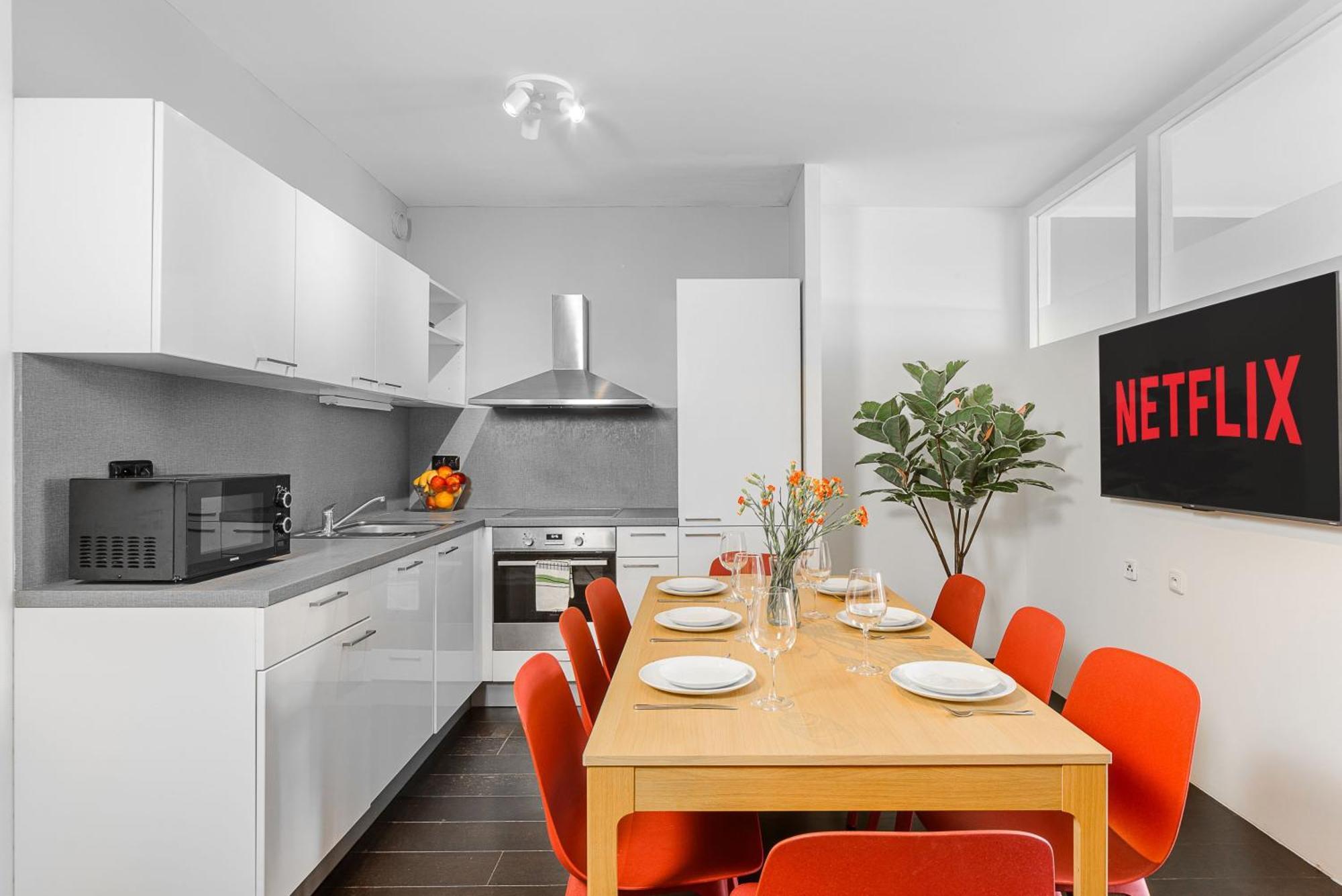 With Large Balcony, Parking Prag