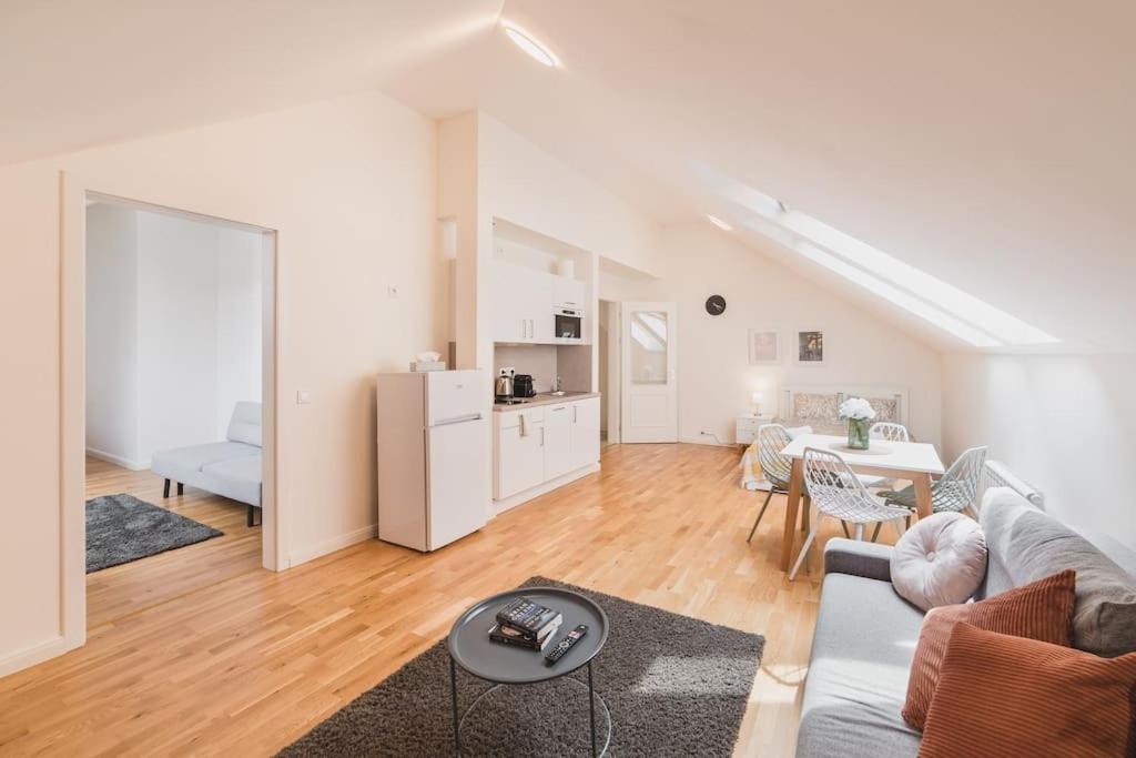 Imperial Loft *