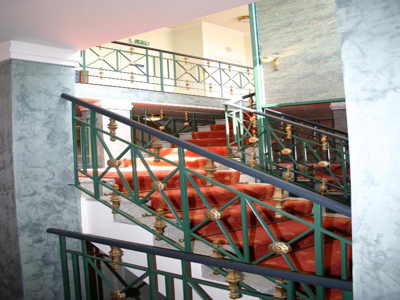 Ea Royal Esprit 4* Prag