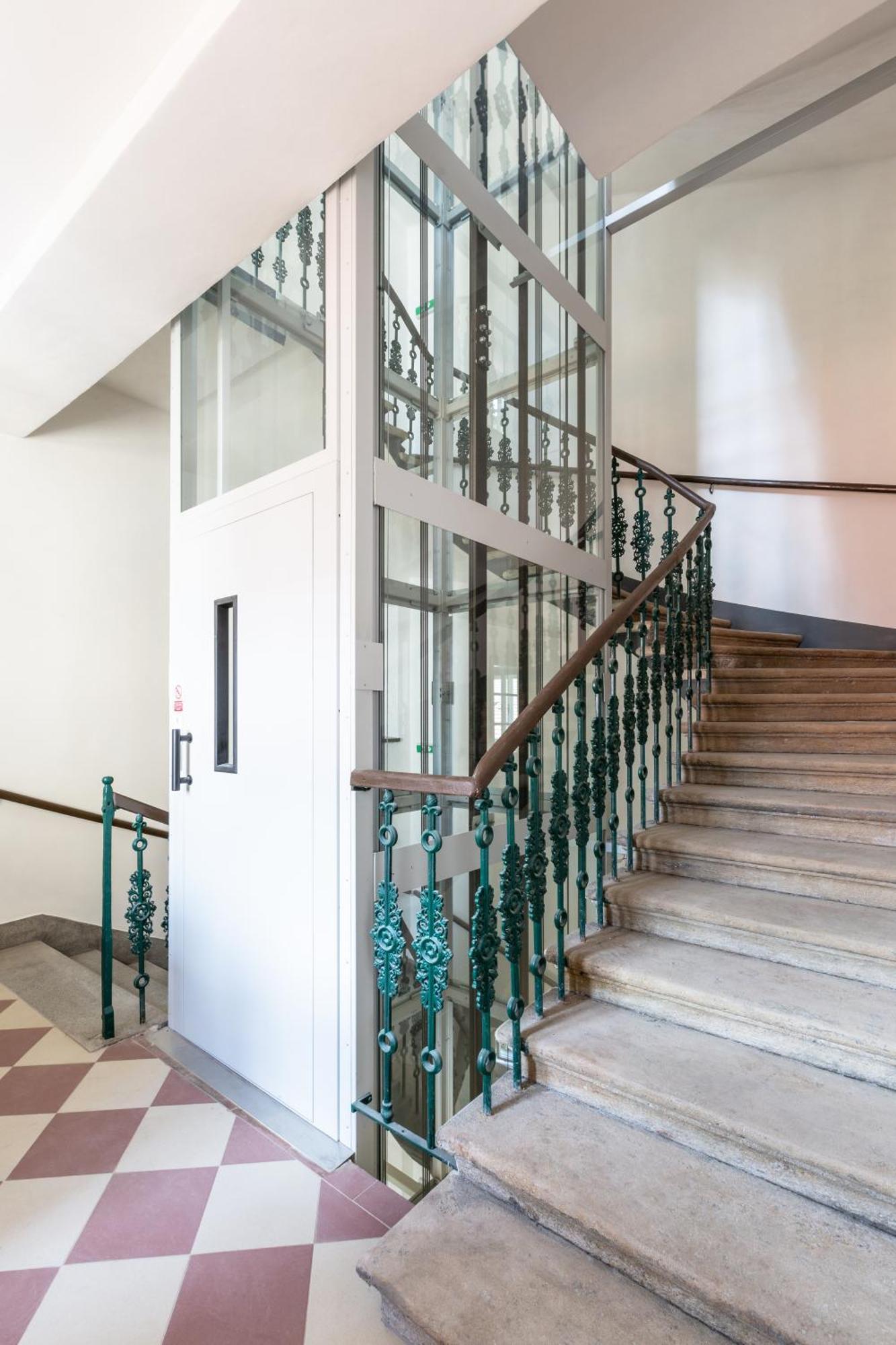 Apartment Turnkey I Antonin Dvorak *