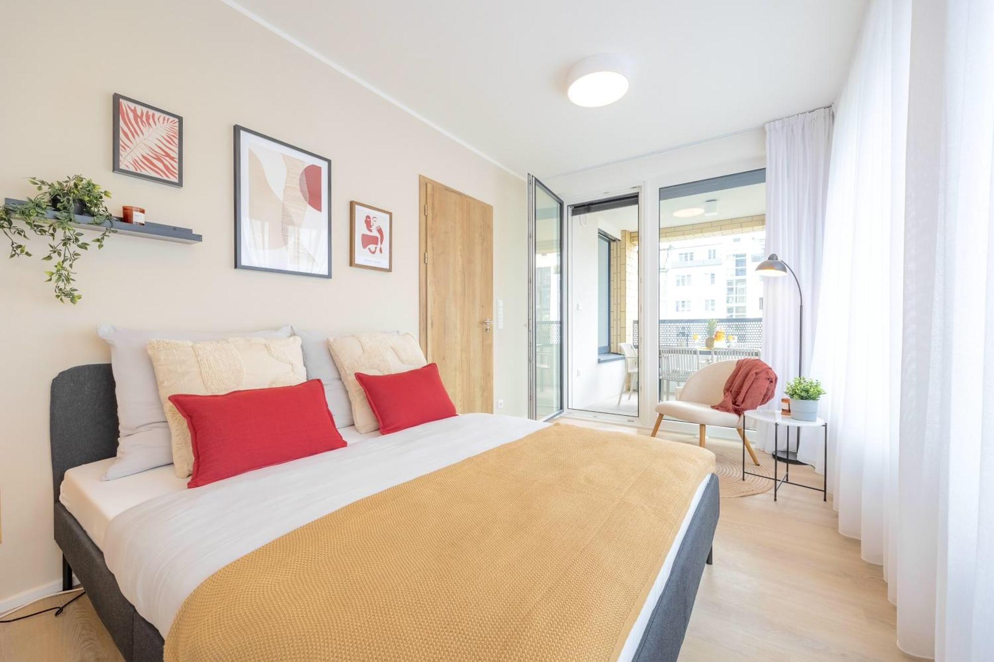 Bright 2br - 5th Floor, Balcony, Free Parking By Gravity Apartmán Praha