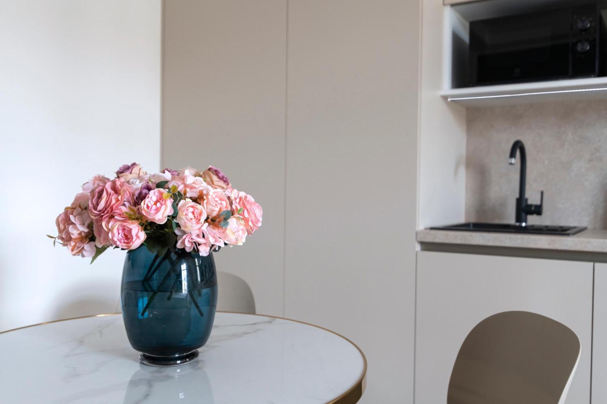 Encore Boutique By Dwellfort 4*