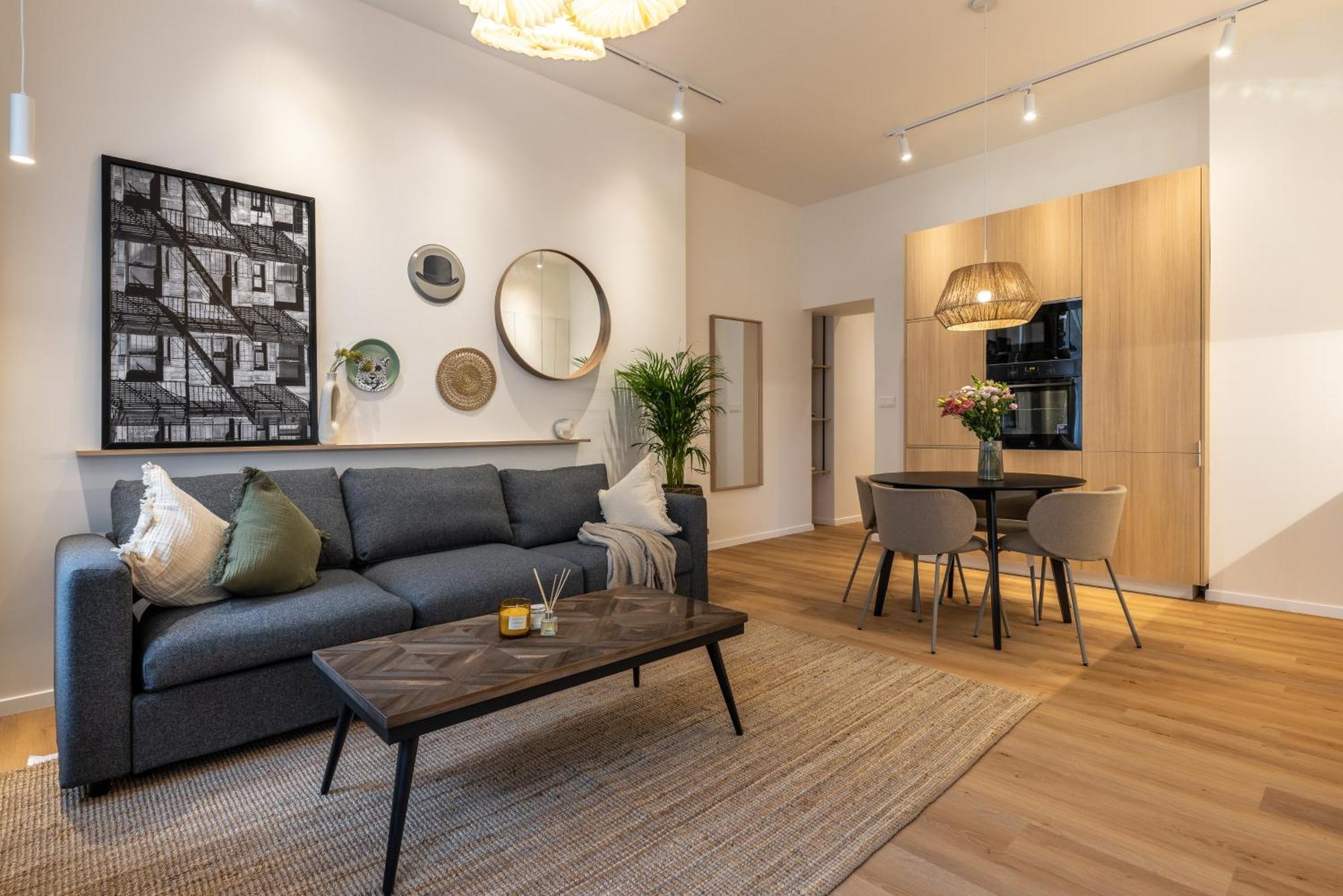 Boho Renovated Close To National Theather Apartment