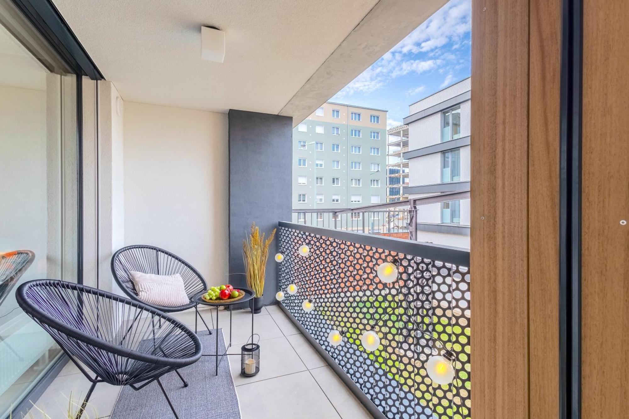 Design - Balcony, Free Parking, Yoga, 10 Mins To Center, By Gravity Lägenhet
