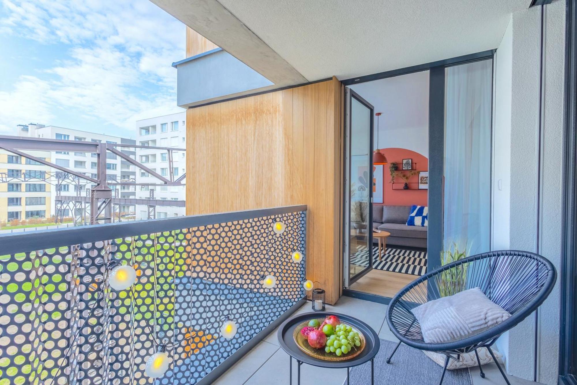 Design - Balcony, Free Parking, Yoga, 10 Mins To Center, By Gravity Lägenhet Prag
