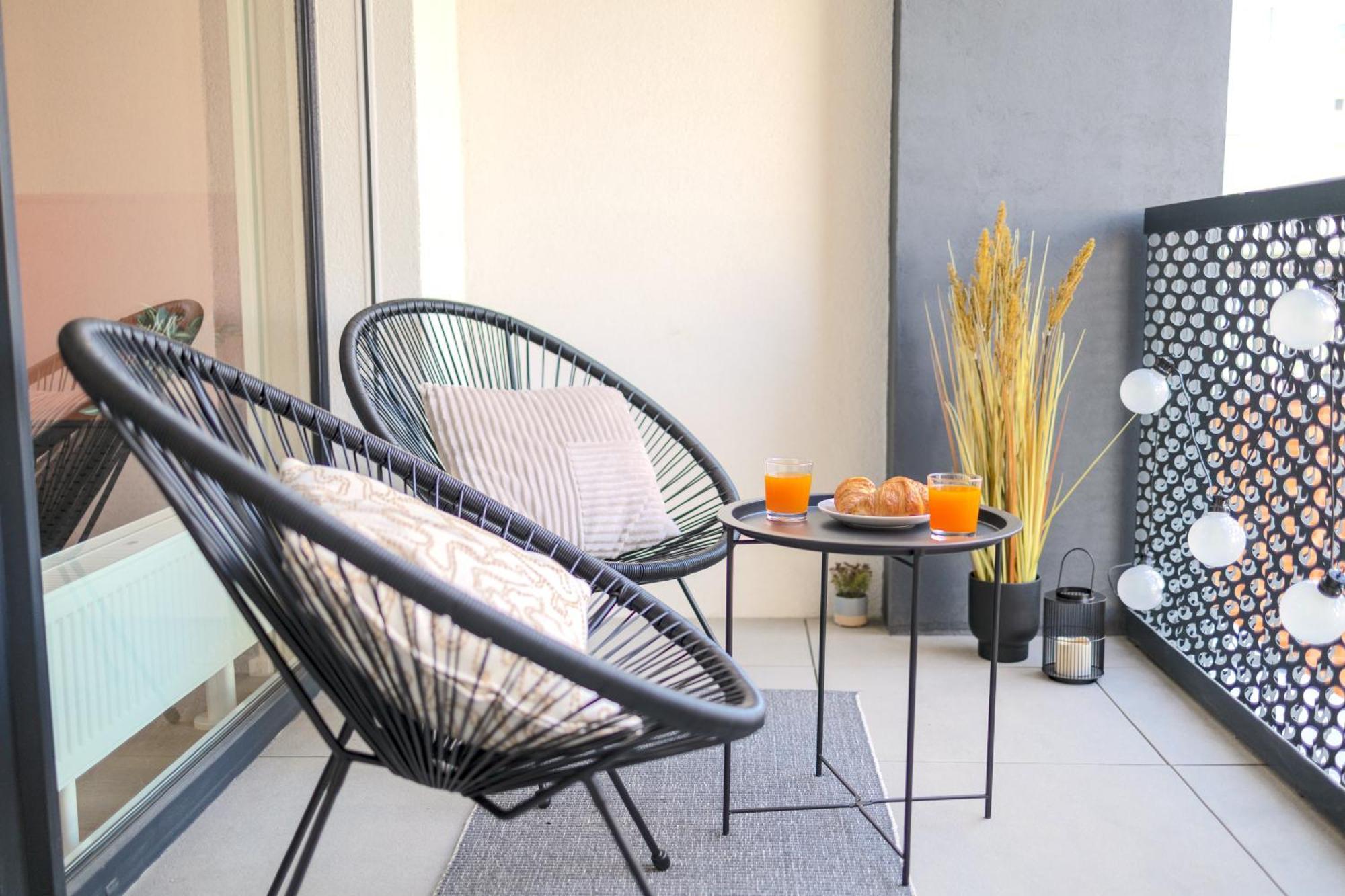 Lägenhet Design - Balcony, Free Parking, Yoga, 10 Mins To Center, By Gravity