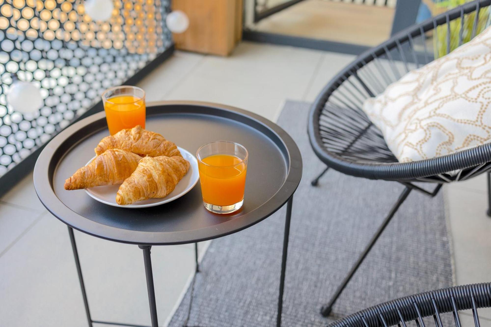 Design - Balcony, Free Parking, Yoga, 10 Mins To Center, By Gravity