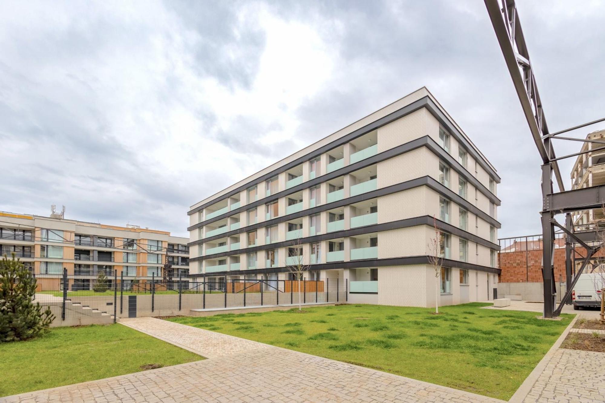 Apartmán Yellow - Balcony, Free Parking, By Gravity Praha