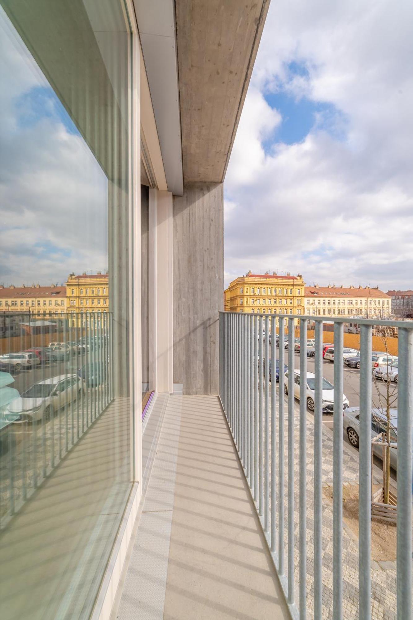 Industrialux By Rentez Apartment *