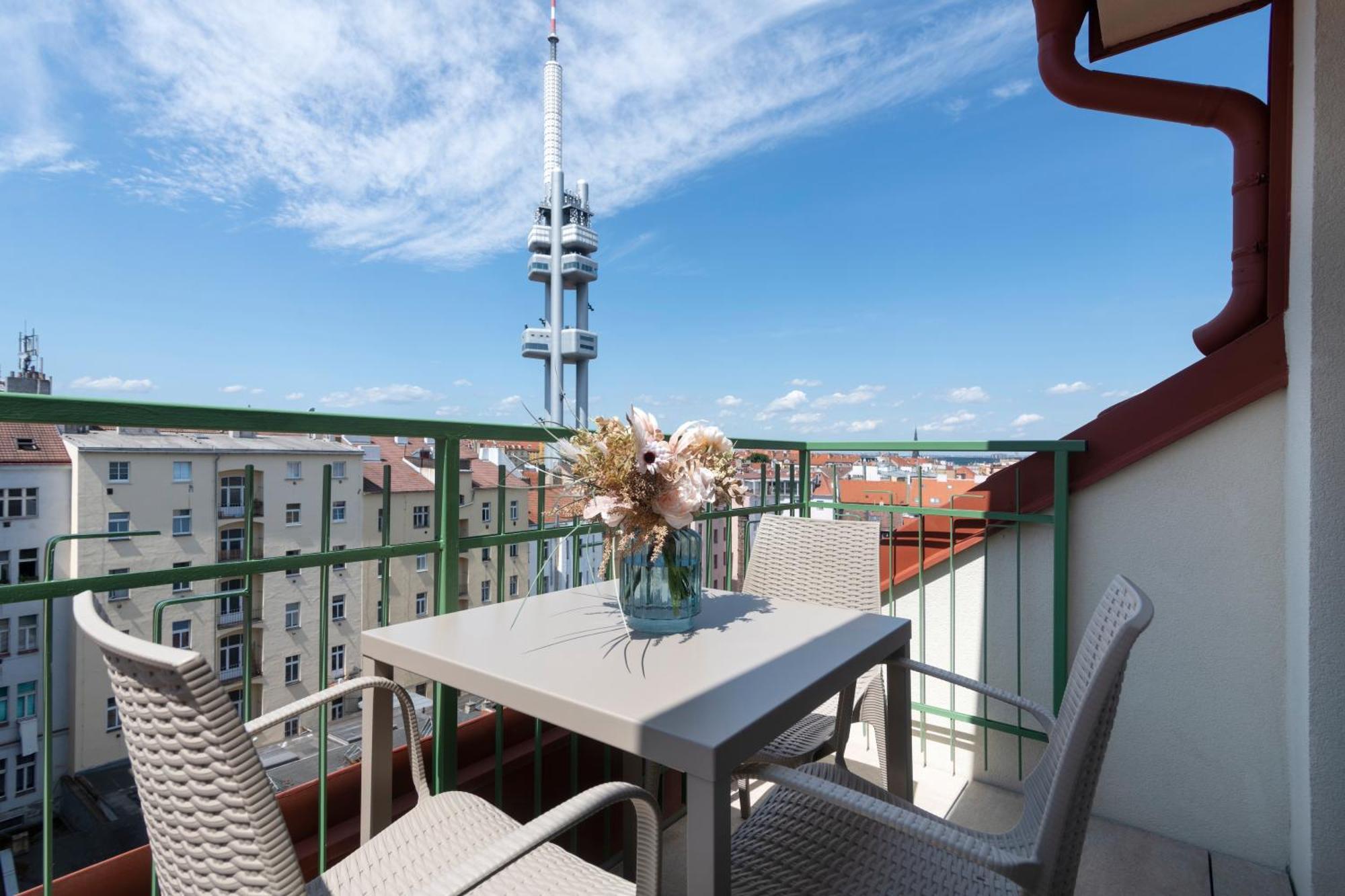 Encore Boutique By Dwellfort Prag