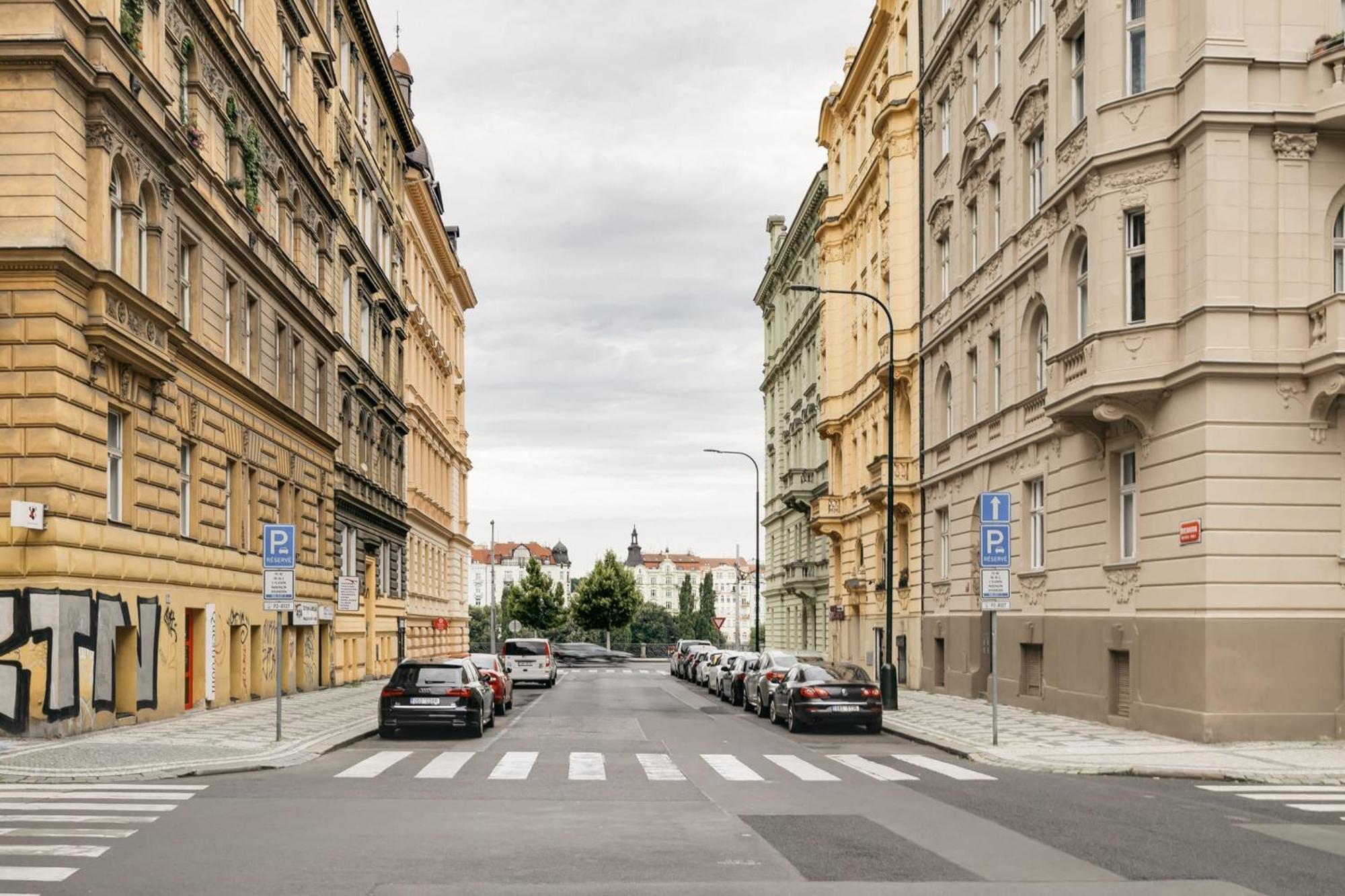 Comfortable And Cosy A Few Steps From Dancing House And Naplavka Dance *