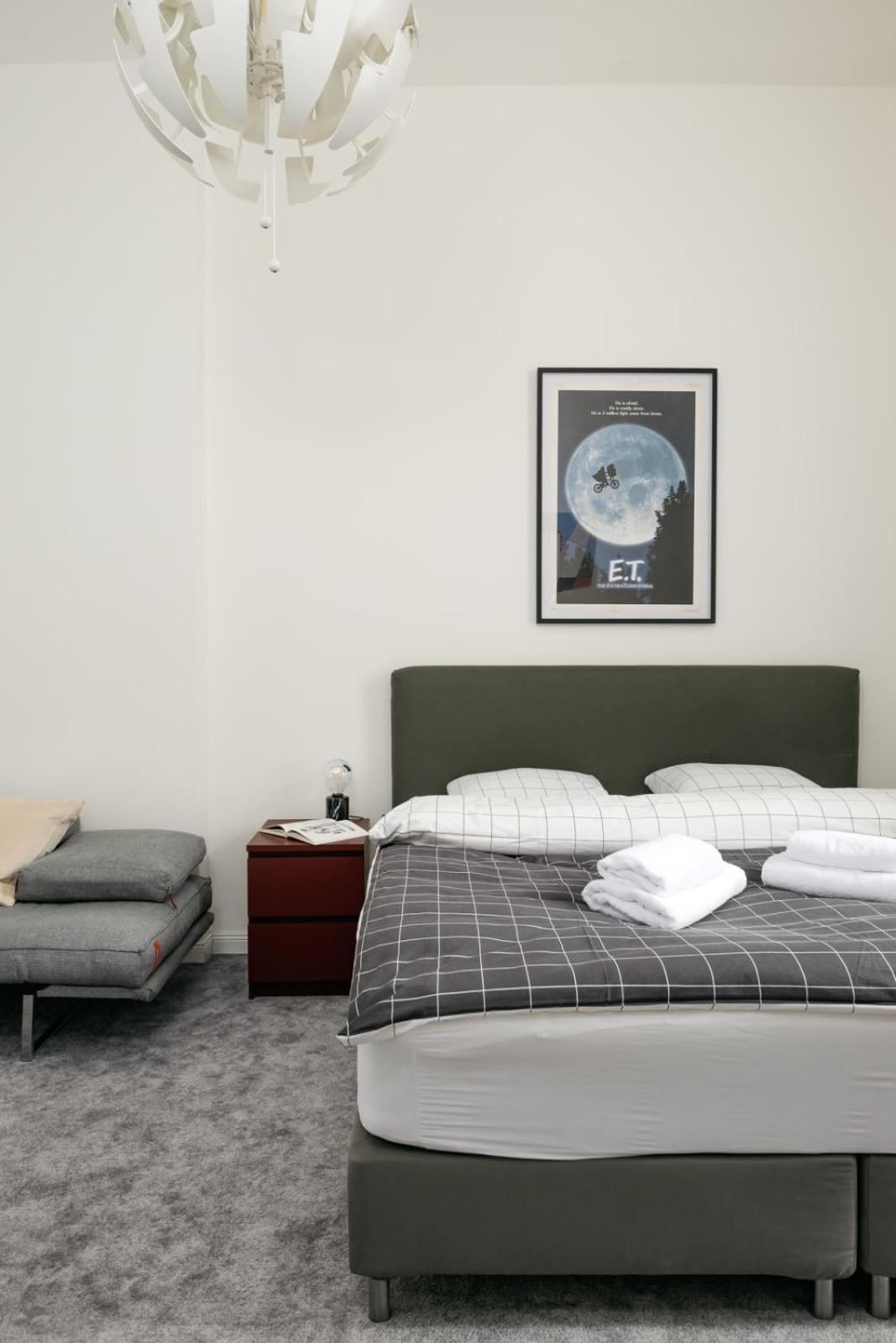 Comfortable And Cosy A Few Steps From Dancing House And Naplavka Dance
