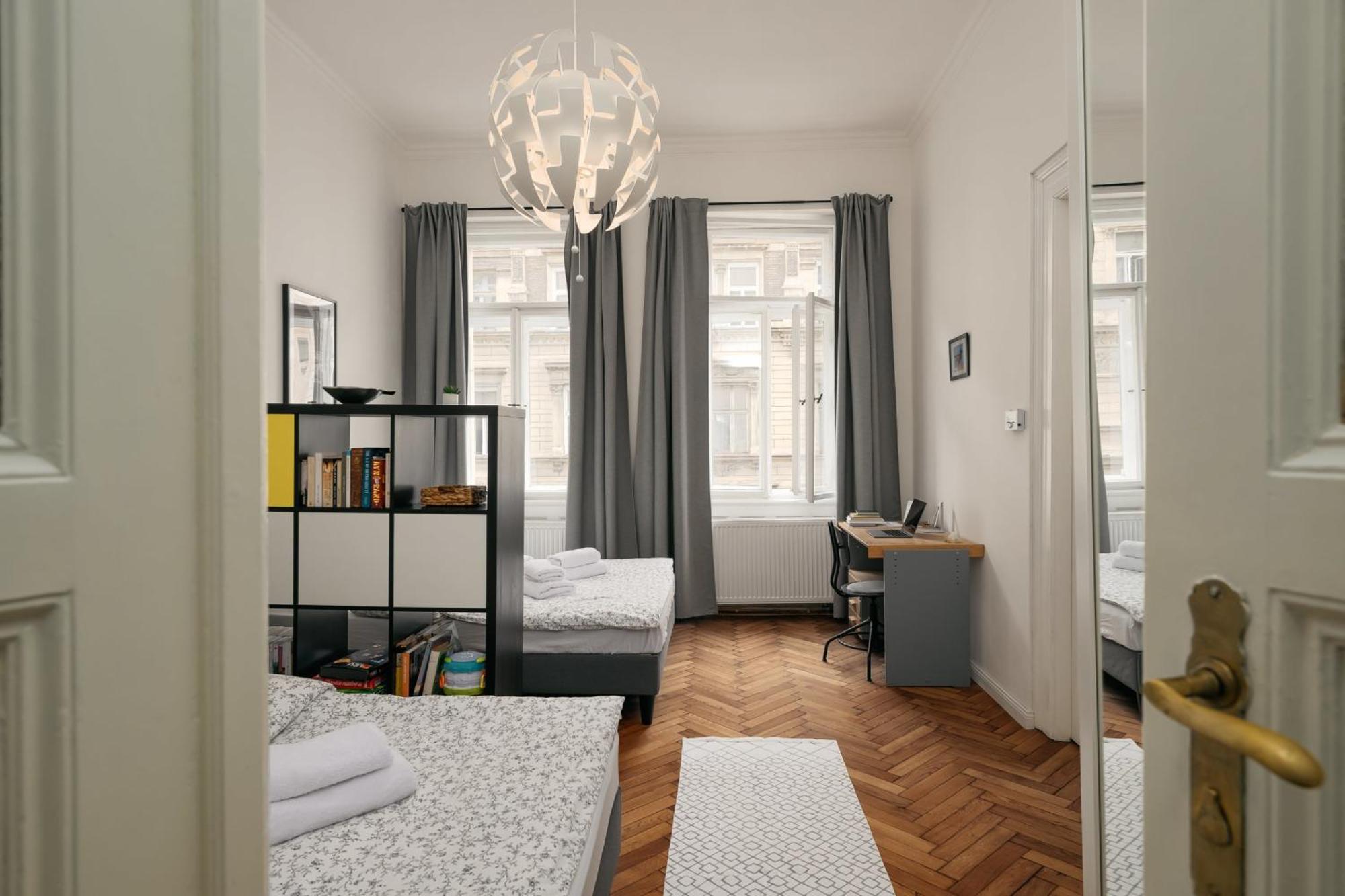Comfortable And Cosy A Few Steps From Dancing House And Naplavka Dance Apartment Prag
