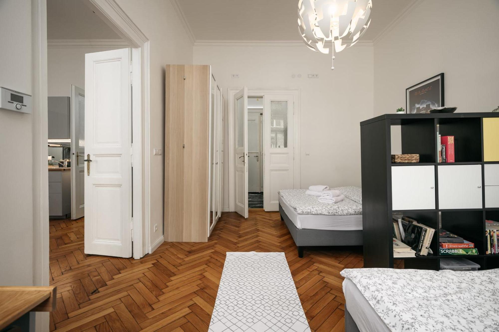 Comfortable And Cosy A Few Steps From Dancing House And Naplavka Dance Prag