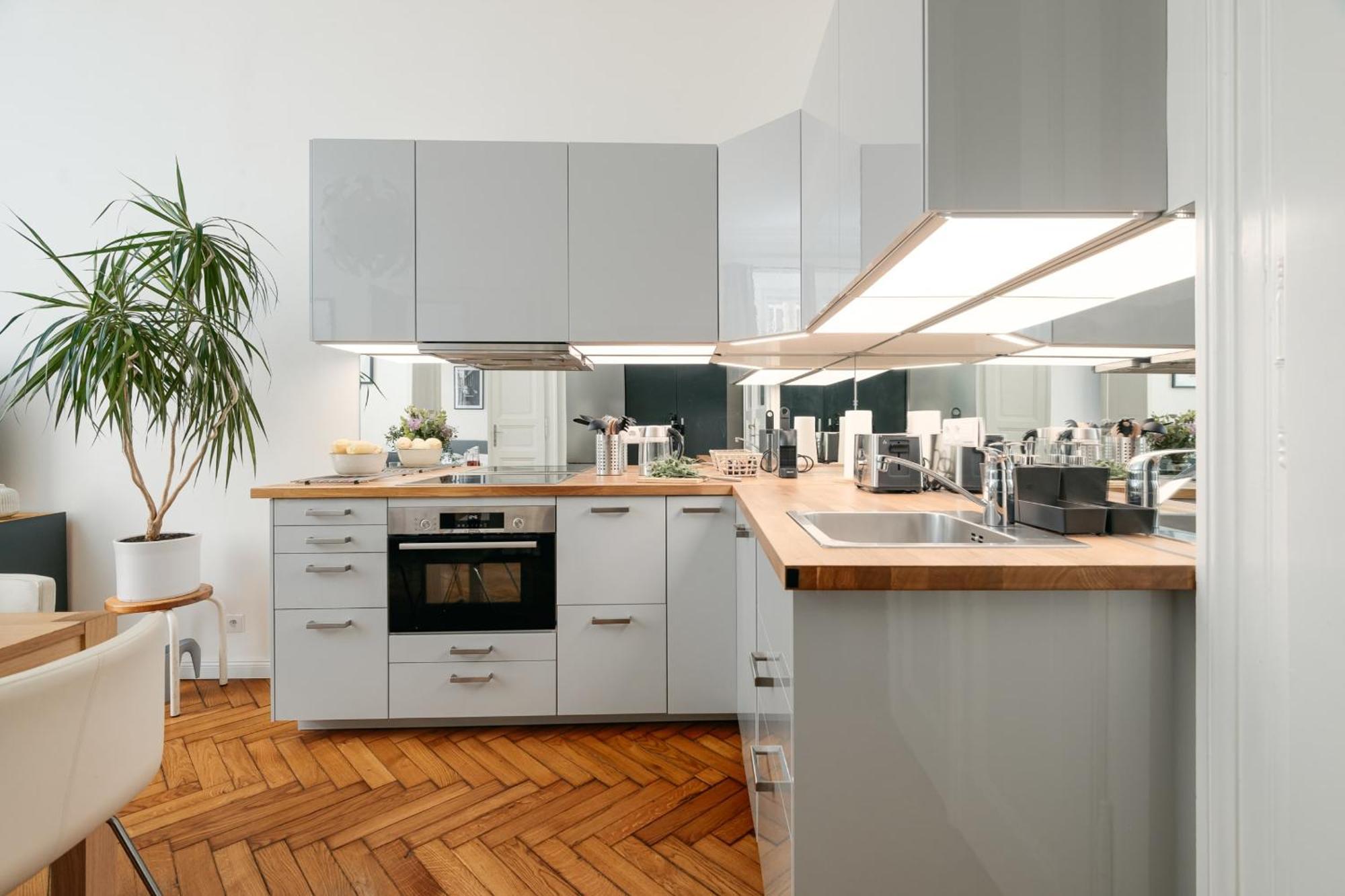 Comfortable And Cosy A Few Steps From Dancing House And Naplavka Dance Apartment *