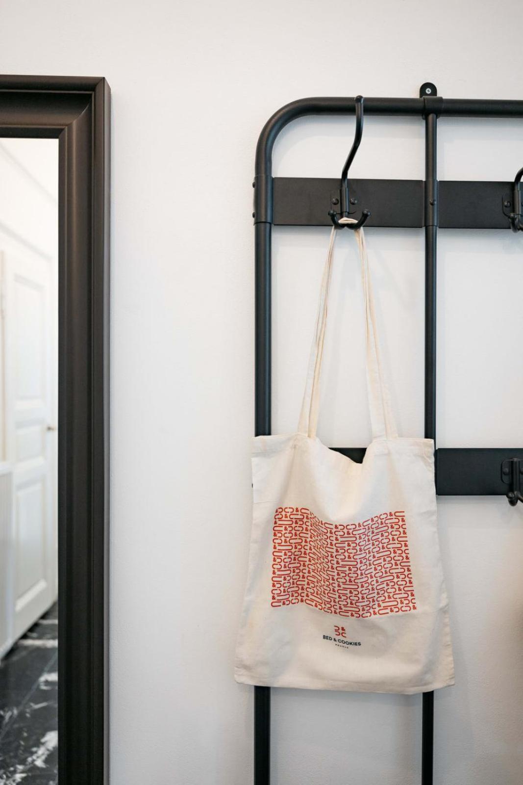 Comfortable And Cosy A Few Steps From Dancing House And Naplavka Dance Apartment