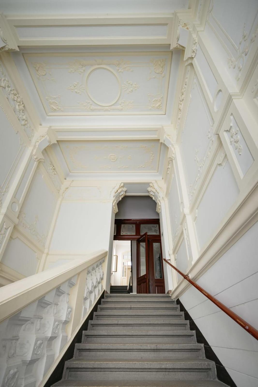 Comfortable And Cosy A Few Steps From Dancing House And Naplavka Dance * Prag
