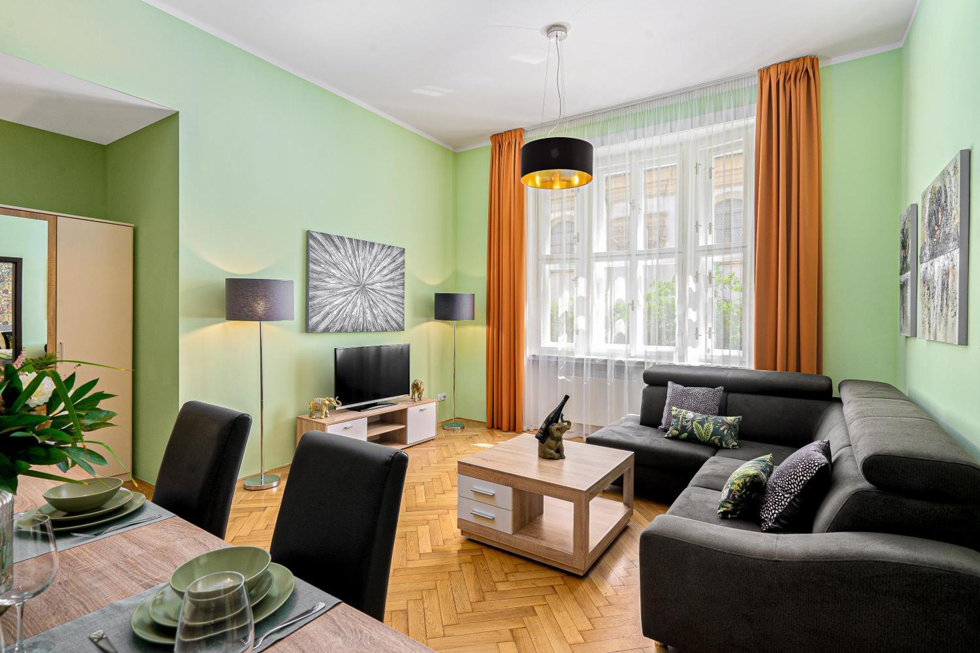 Oasis At Charles Square Apartment