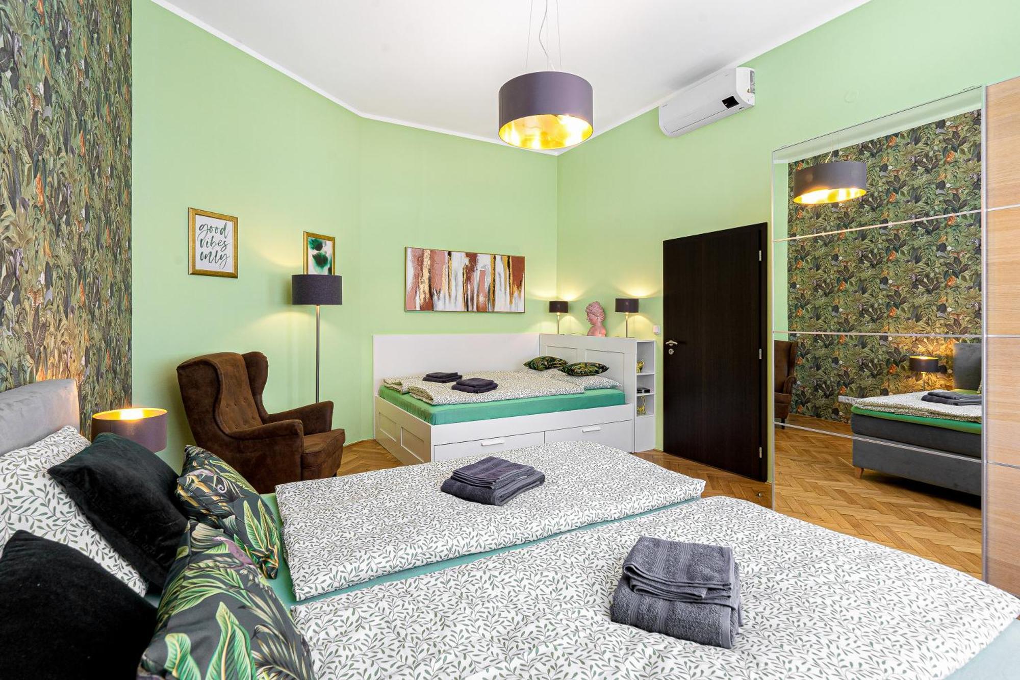 Oasis At Charles Square Apartment Prague