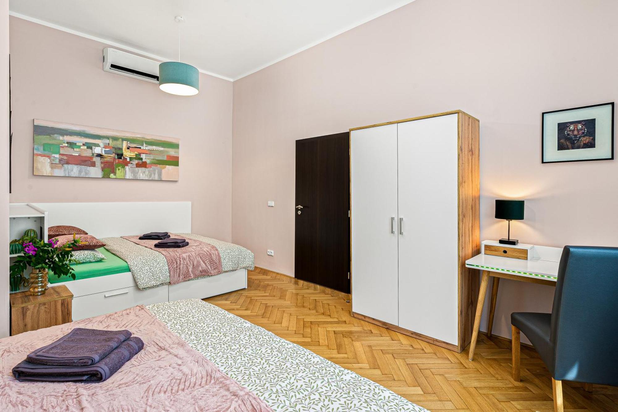Oasis At Charles Square Apartment Prague