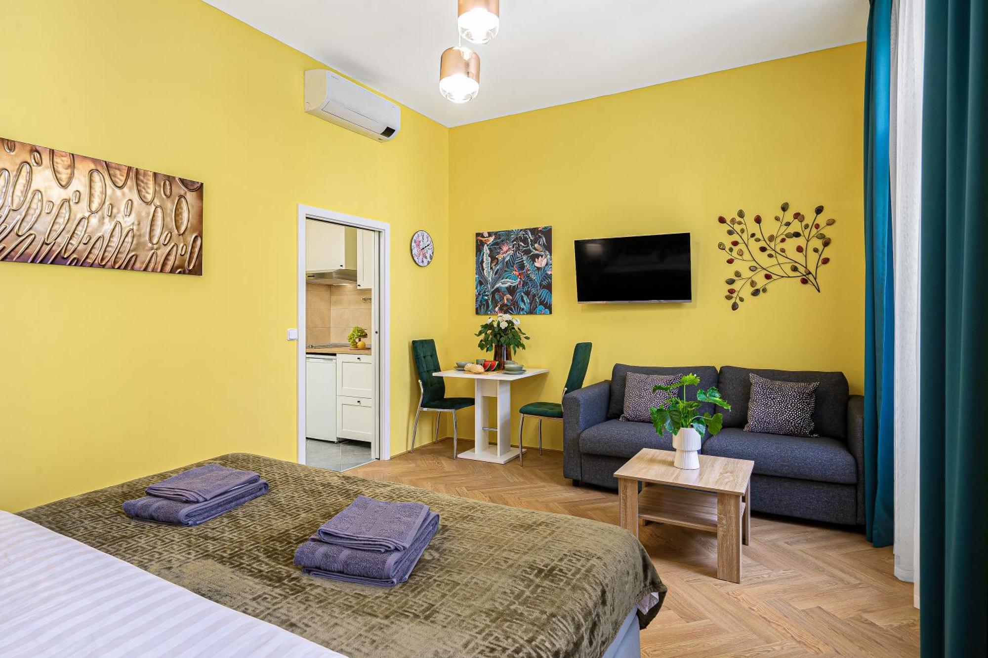 Oasis At Charles Square Apartment