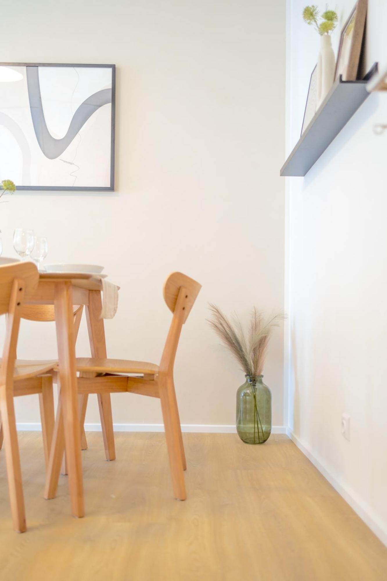 Bright 2br - 7th Floor, Balcony, Free Parking By Gravity Apartment Prague