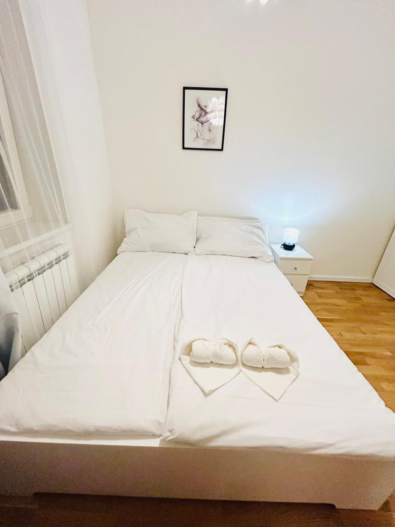 Cozy Design Right Next To Wenceslas Square