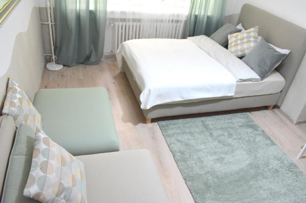 Apartment Centre *