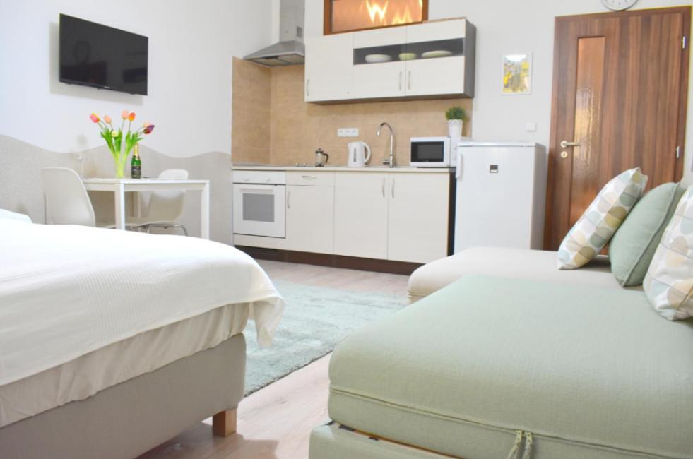 Apartment Centre *