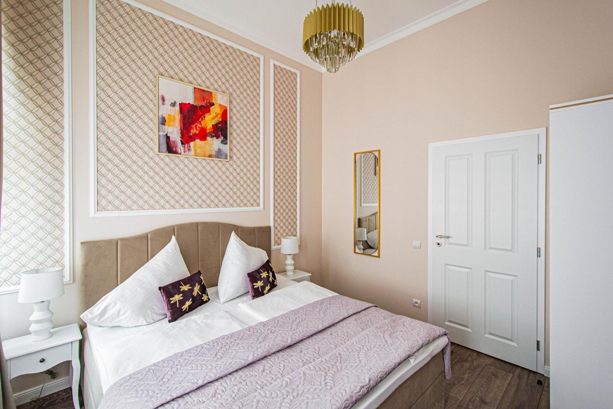 Apartment 3bdr Elegance Deco Downtown Flat *