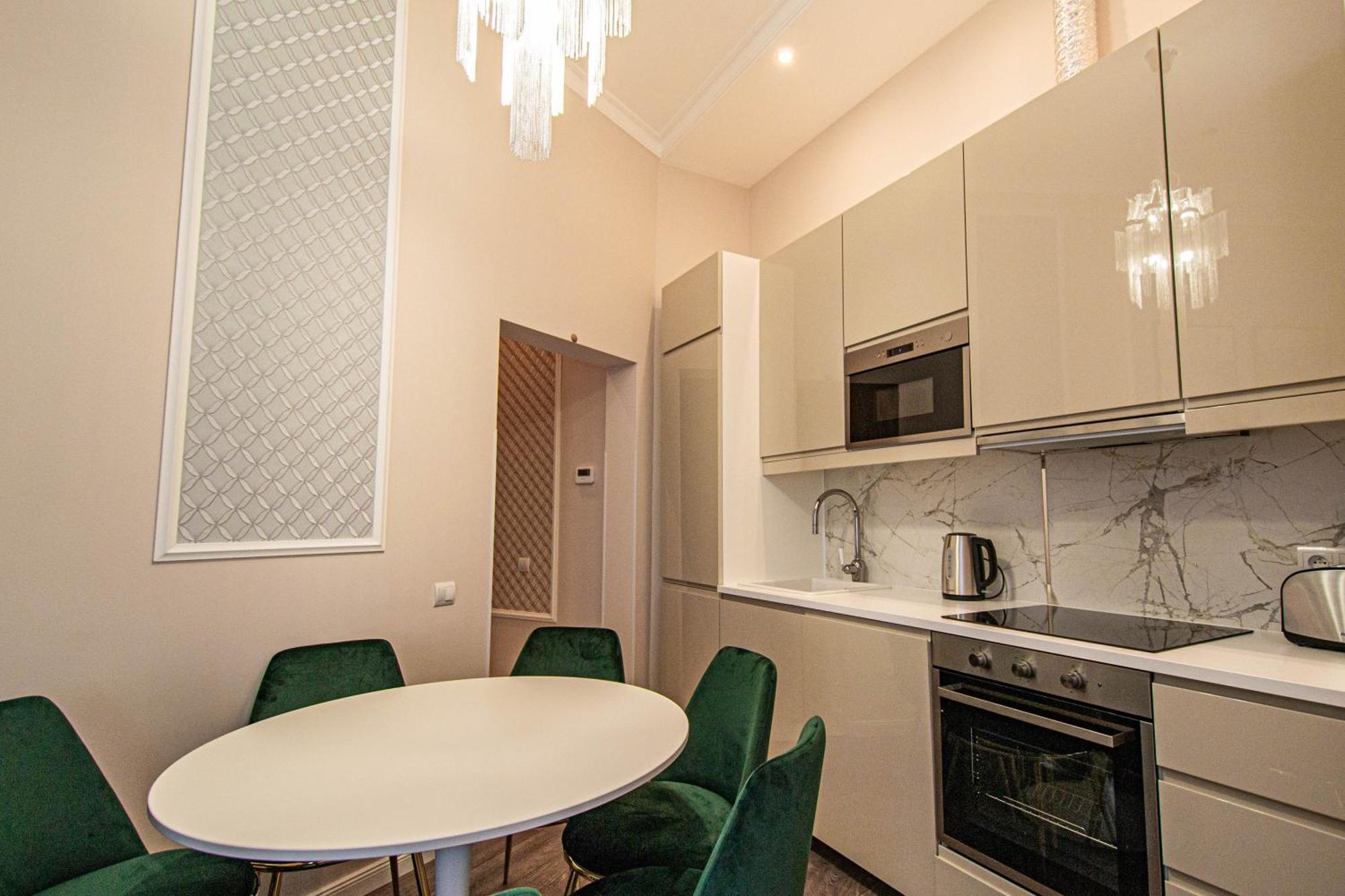 3bdr Elegance Deco Downtown Flat Prag