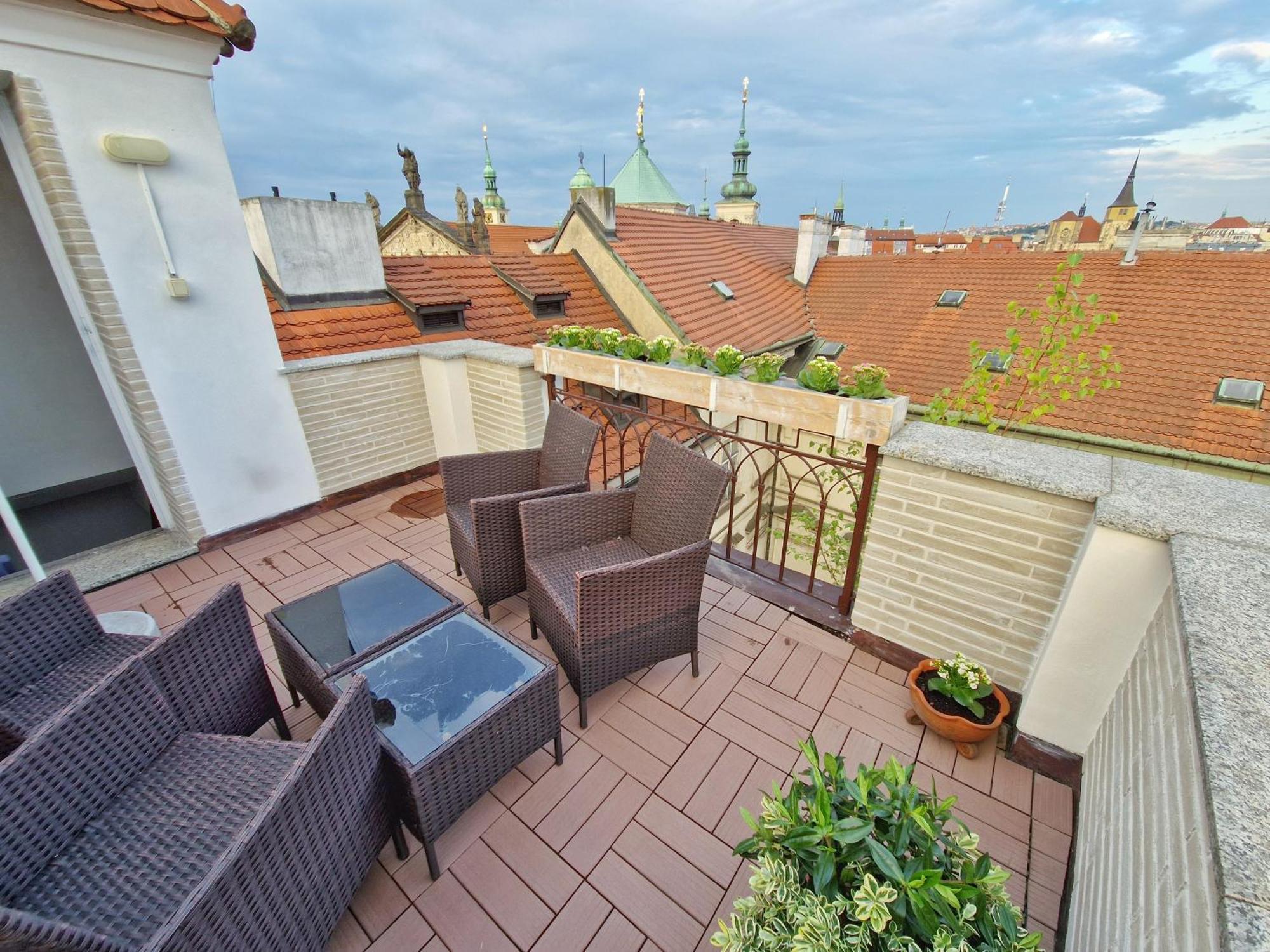 Studio Karluv Most * Prague