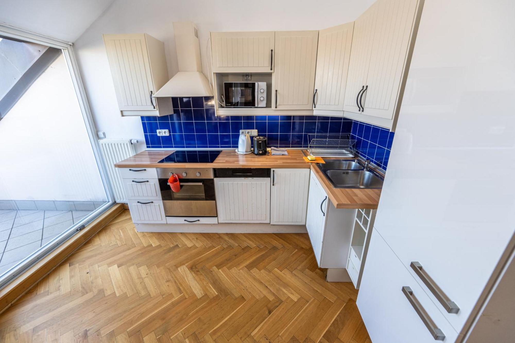 Jiriho Z Podebrad Apartment