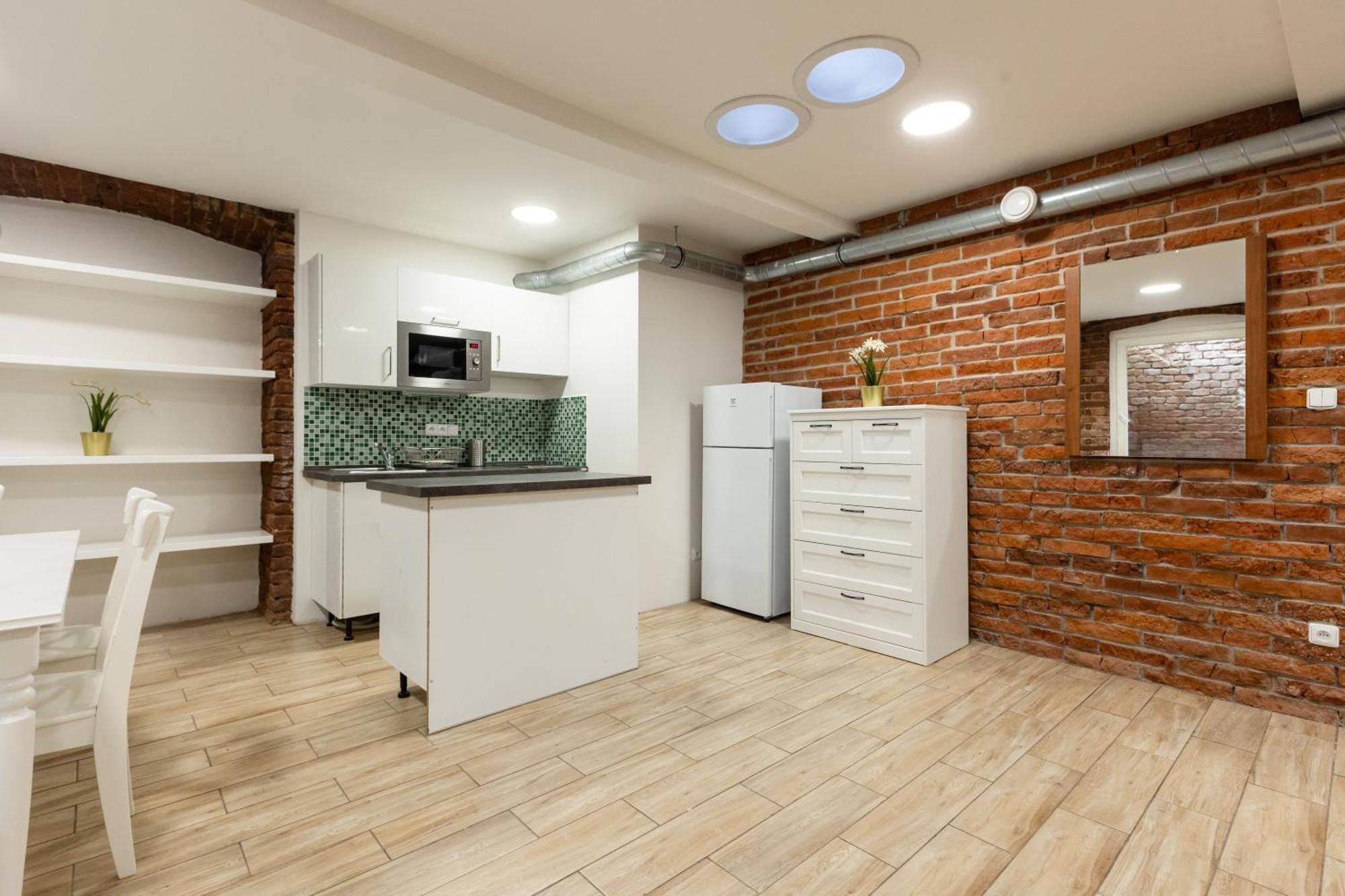 Apartment Spacious In Quiet Courtyard Near Charles Bridge Prague