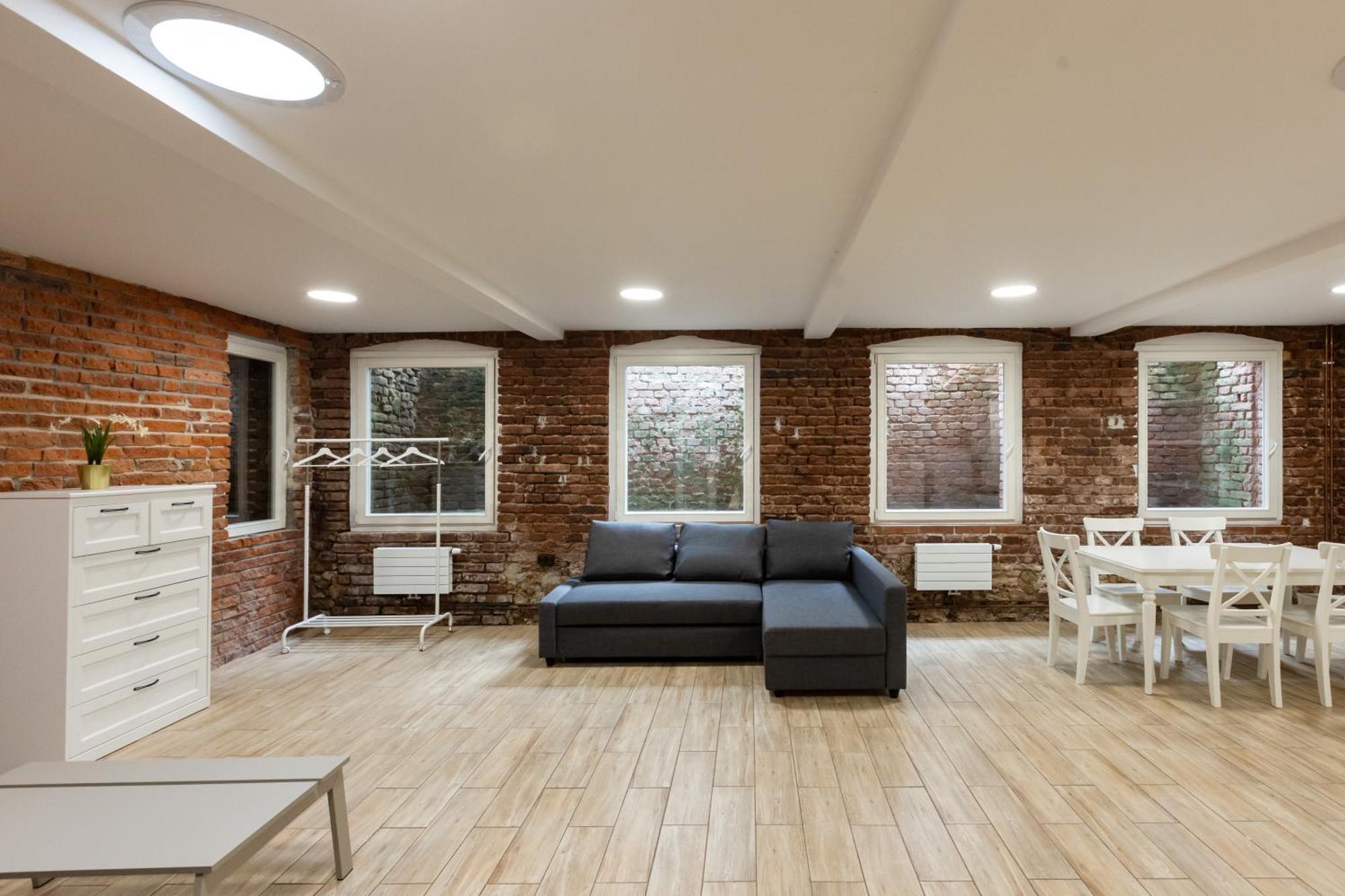 Spacious In Quiet Courtyard Near Charles Bridge Apartment Prague