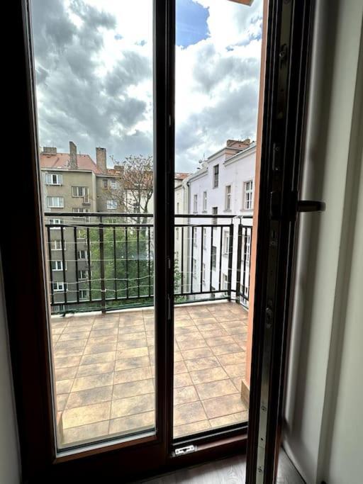 Flat With Balcony And Garage