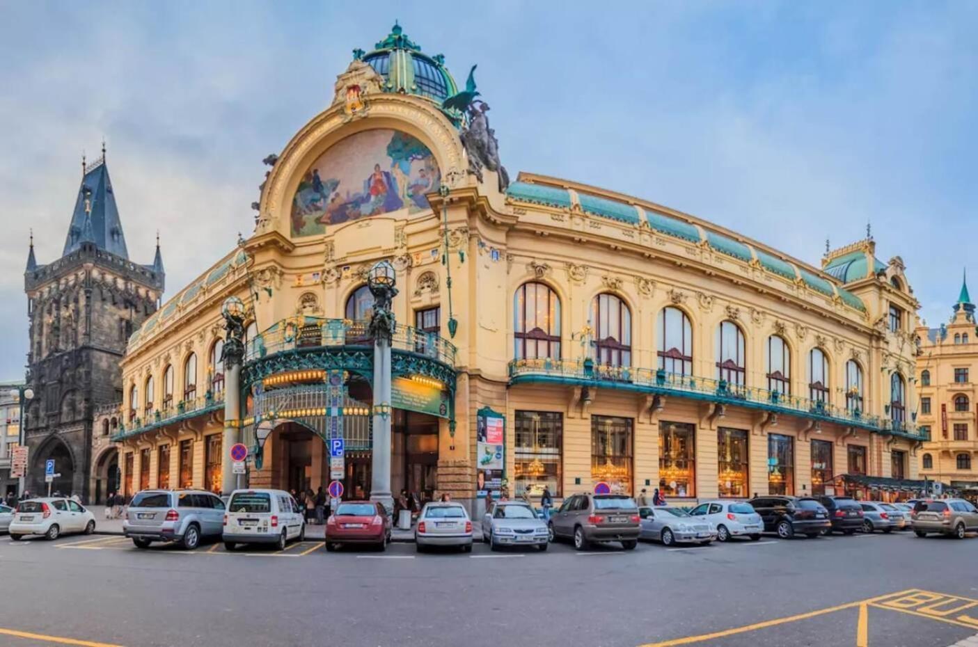 Superior Near Dlouha Street Apartment *