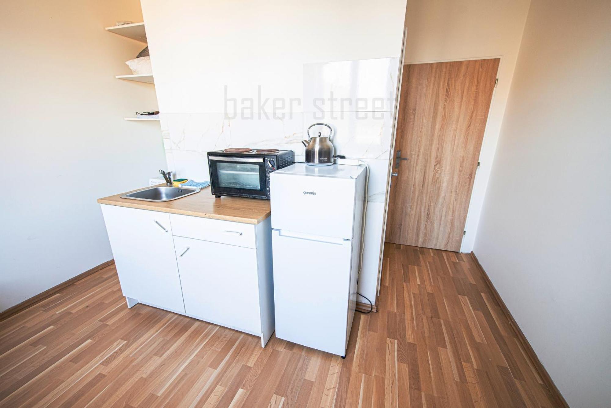 Snug Close To Metro Palmovka Apartment