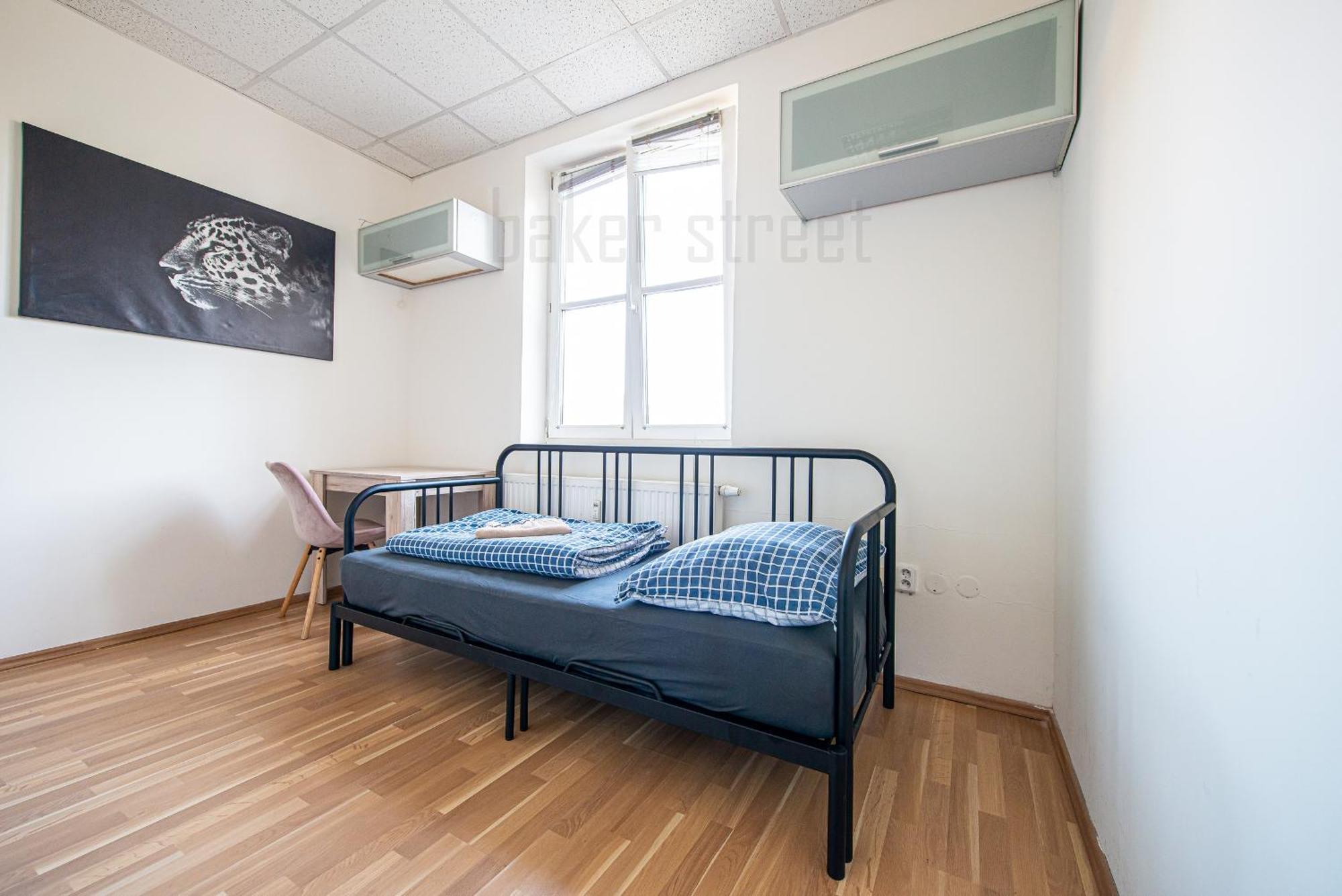Snug Close To Metro Palmovka Apartment Prag